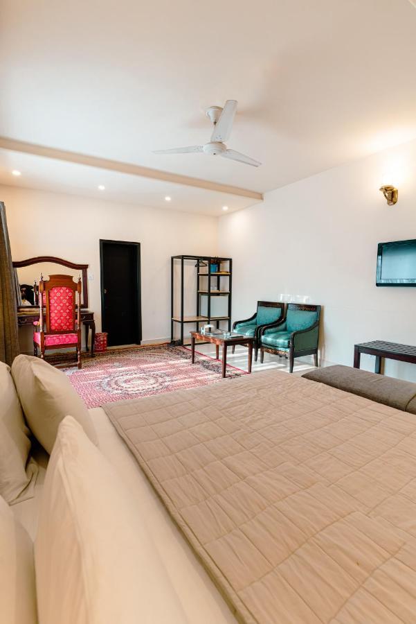 Vip House Hotel Peshawar Eksteriør billede